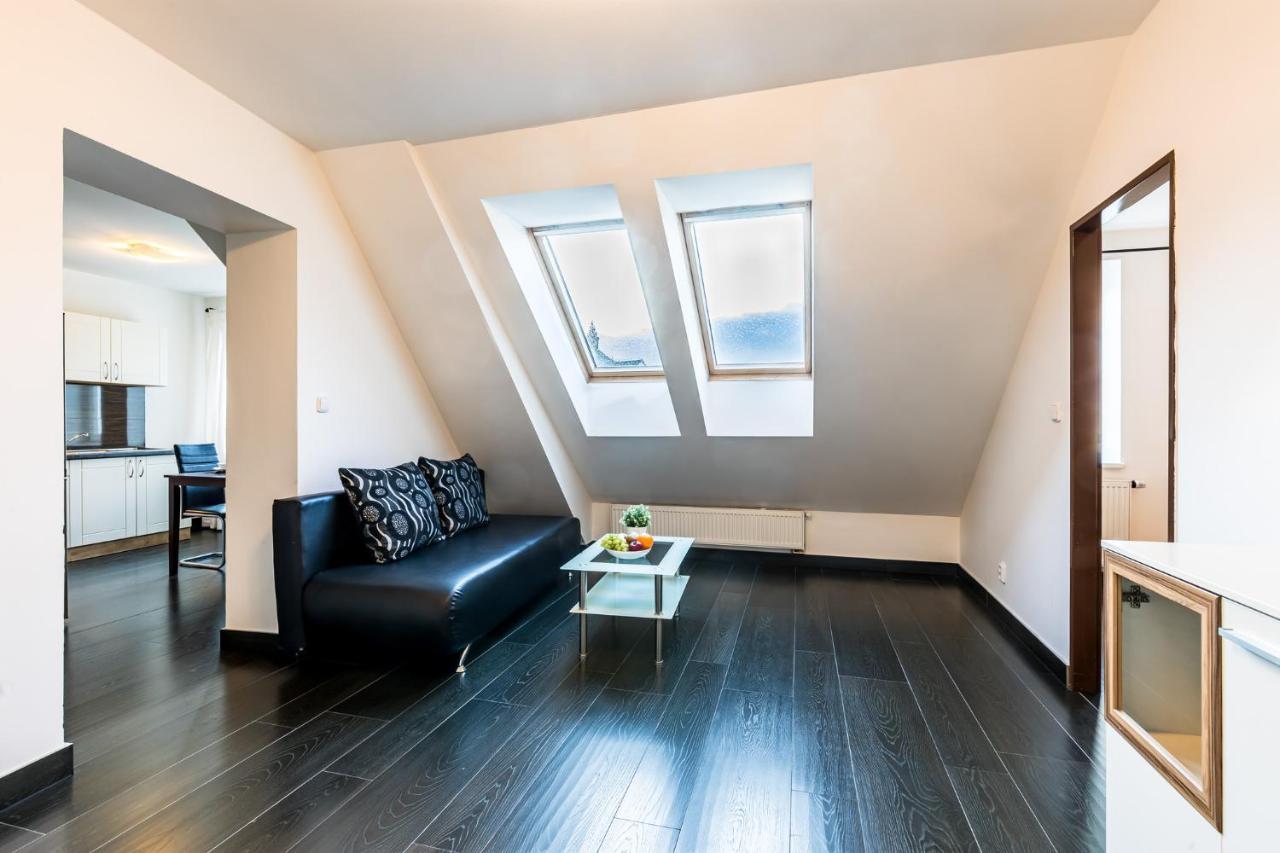 Teplice Apartments Dlouha Экстерьер фото