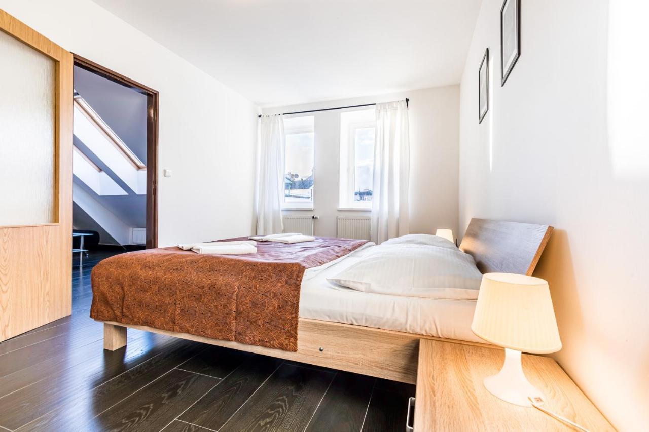 Teplice Apartments Dlouha Экстерьер фото