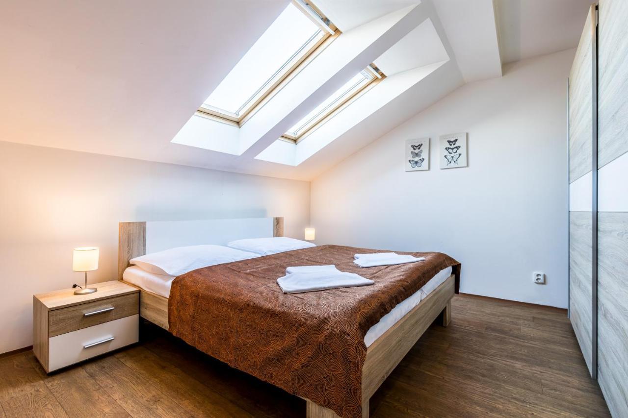 Teplice Apartments Dlouha Экстерьер фото